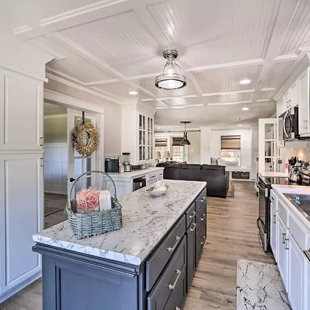 Stunning Oklahoma Home About 3 Mi To Spiro Mounds